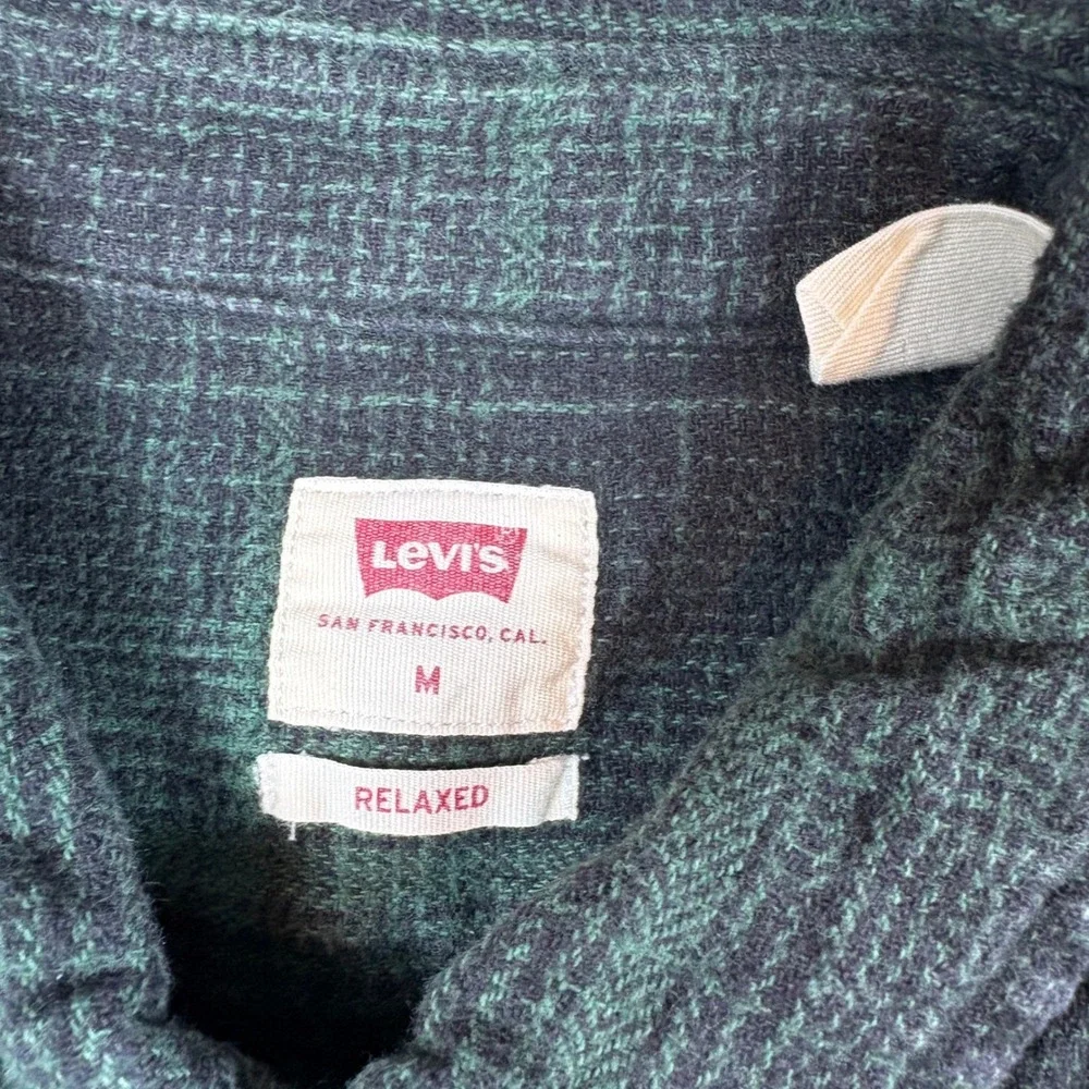 Levi's Shirt Mens M Relaxed Plaid Flannel Green Black Button Up‎ Pocket